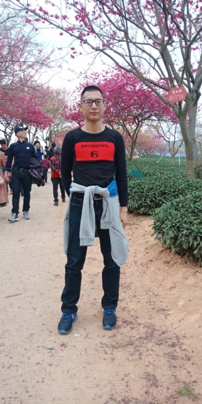 小梁的第二张照片--邵武婚介网