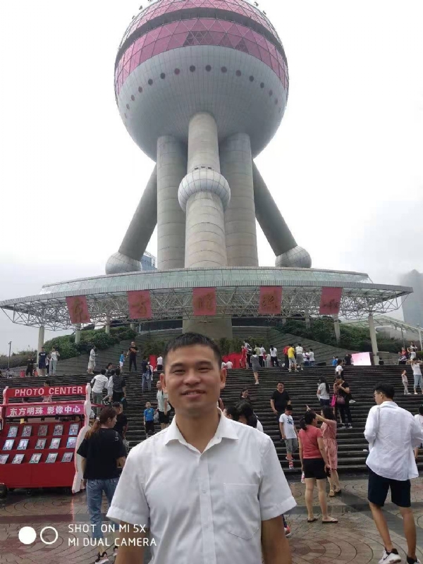 小猫吃老鼠的第一张照片--邵武婚介网