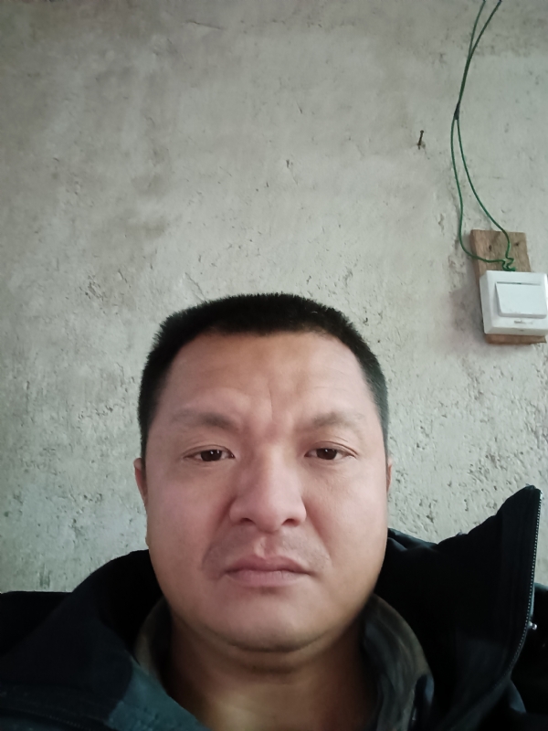 兰成龙的第三张照片--邵武婚介网